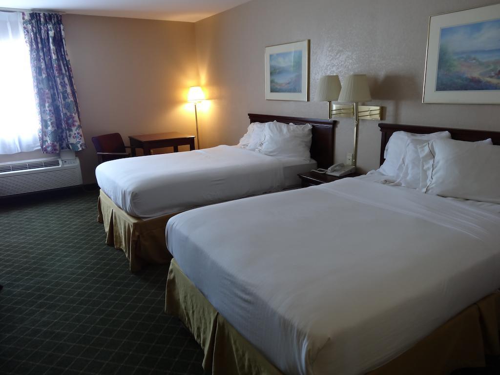 Briarwood Inn - Sparta ภายนอก รูปภาพ