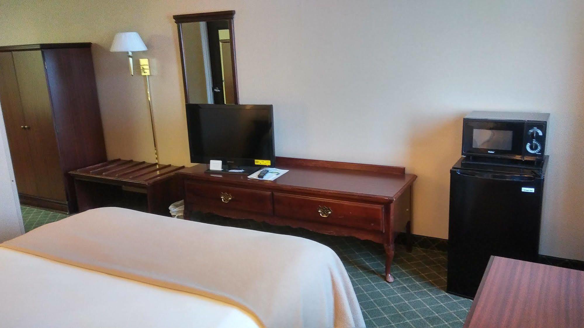 Briarwood Inn - Sparta ภายนอก รูปภาพ