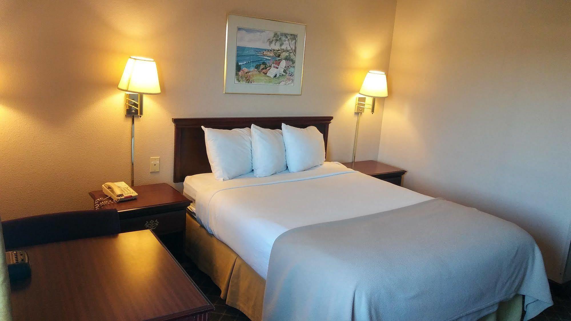 Briarwood Inn - Sparta ภายนอก รูปภาพ