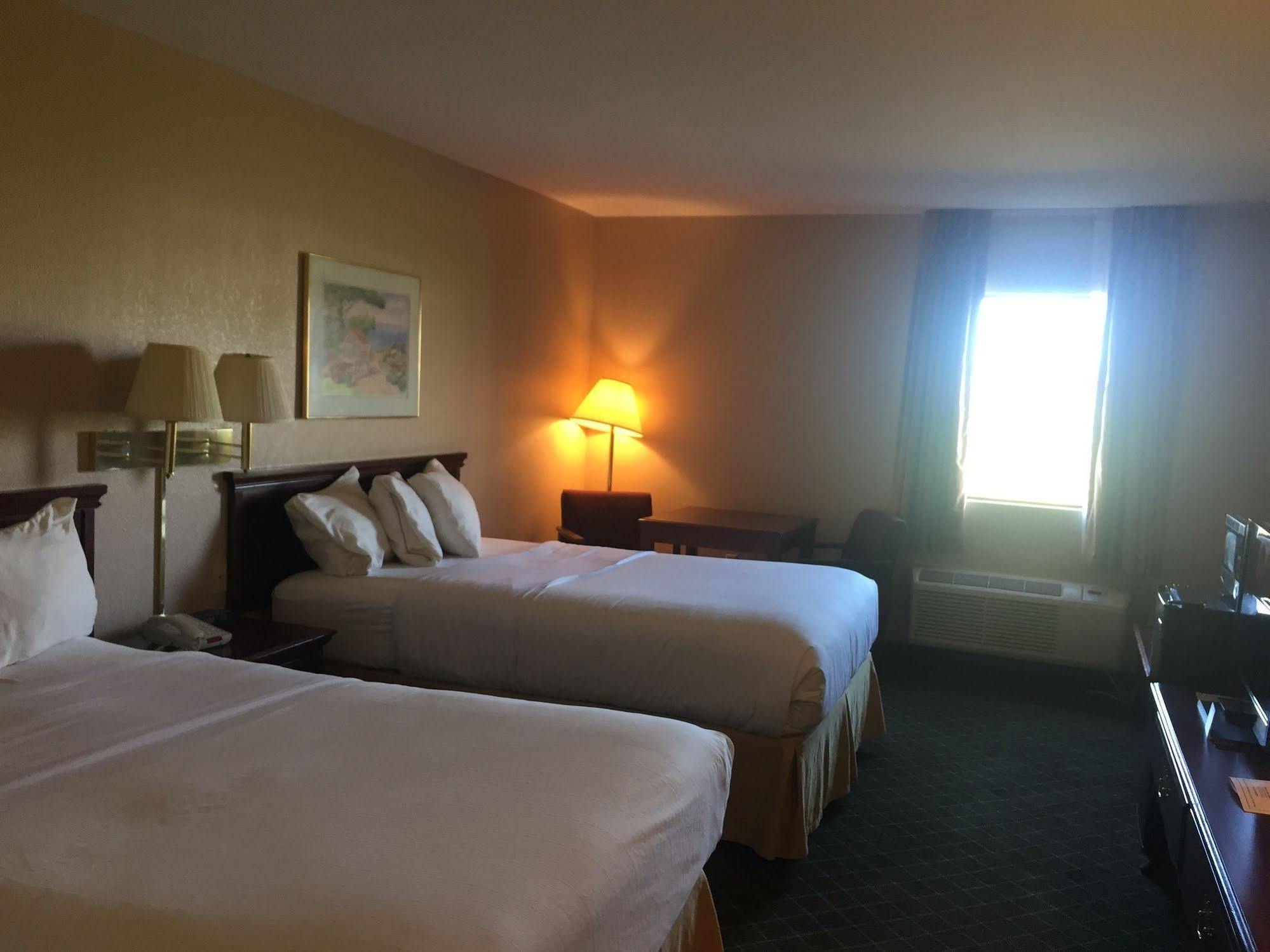 Briarwood Inn - Sparta ภายนอก รูปภาพ