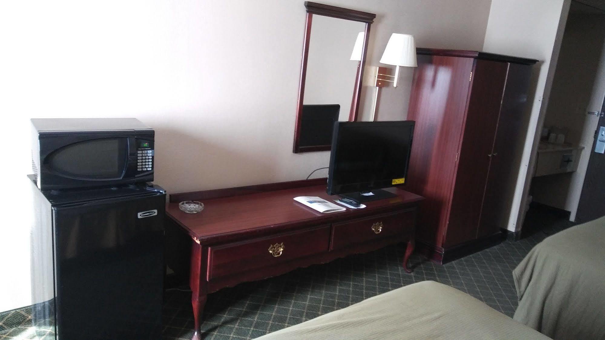 Briarwood Inn - Sparta ภายนอก รูปภาพ